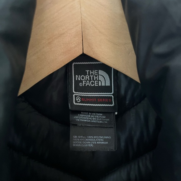 North Face summit series women’s down vest - Picture 2 of 4